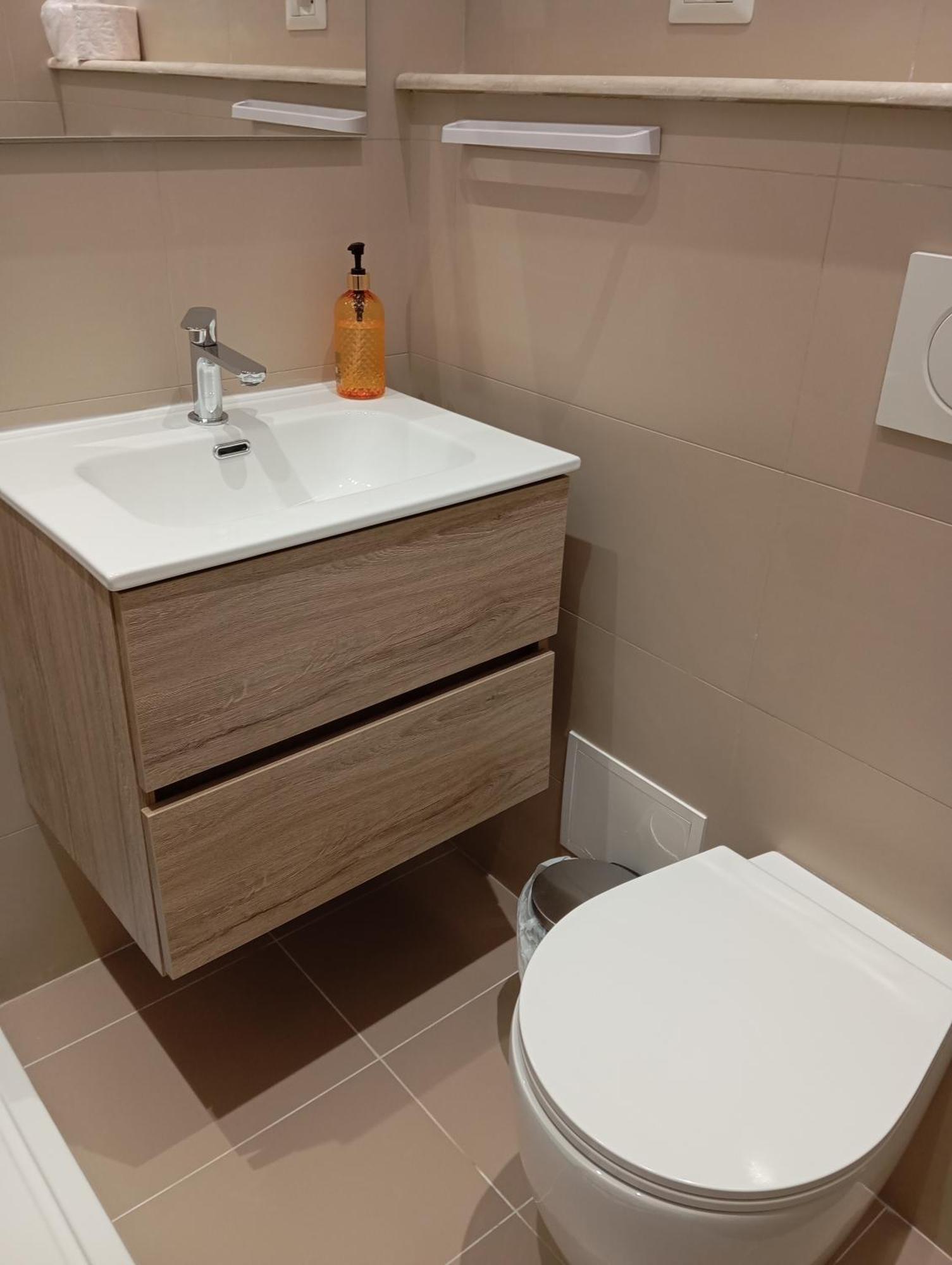 Tarra 12 Apartment Rome Bagian luar foto